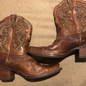 Women’s Cowboy Boots Size 7.5